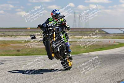 media/Mar-23-2025-TrackDaz (Sun) [[88a7749186]]/B Group/1220pm (Wheelie Bump)/